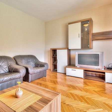 Lovric House With Apartments ウマグ エクステリア 写真